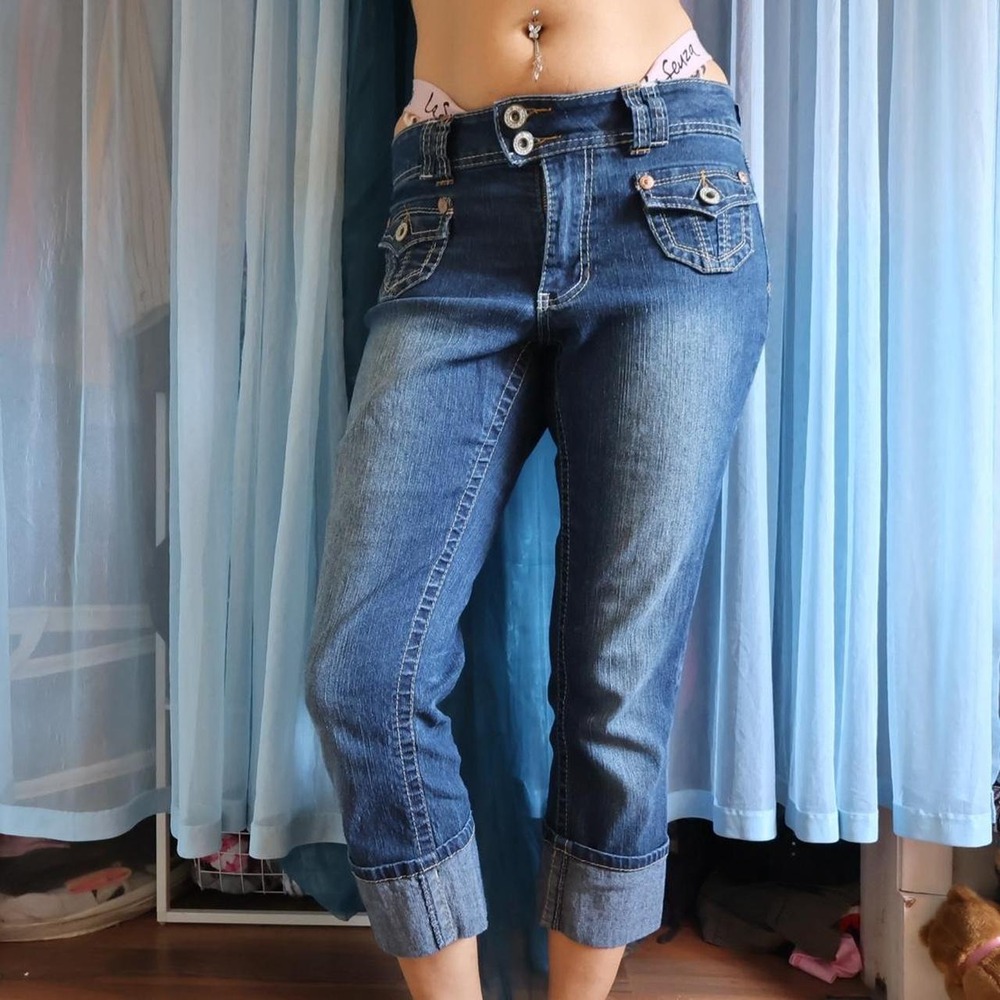 ANGELS Low-Rise Cuffed Denim Capri Jeans
